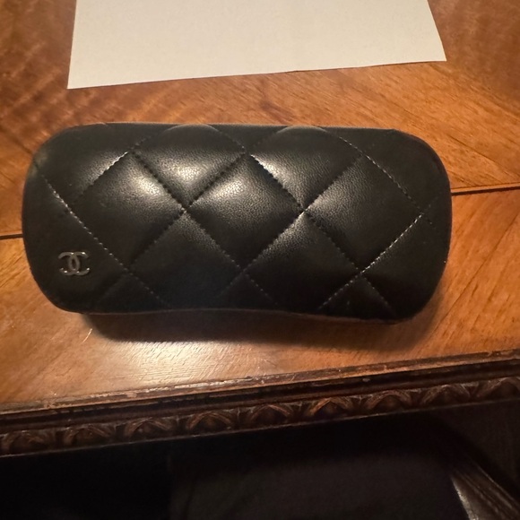 Chanel Pilot Interlocking CC Logo Sunglasses - Picture 3 of 9